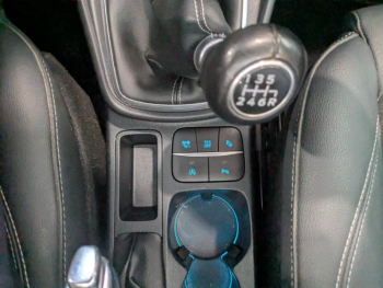 Photo 18 du bon plan FORD Puma 1.0 Flexifuel 125ch S&S mHEV Titanium Business occasion à 18990 €