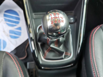 Photo 15 du bon plan FORD EcoSport 1.0 EcoBoost 140ch ST-Line Euro6.2 occasion à 13490 €