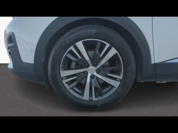 Photo 9 du bon plan PEUGEOT 3008 1.2 PureTech 130ch Allure S&S EAT6 occasion à 12990 €