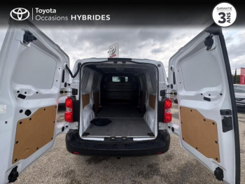 Photo 10 du bon plan TOYOTA ProAce VUL Medium 2.0 D-4D 140 Dynamic MC23 occasion à 25990 €