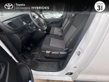 Photo 12 du bon plan TOYOTA ProAce VUL Medium 2.0 D-4D 140 Dynamic MC23 occasion à 25990 €