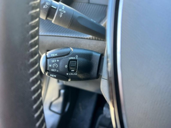 Photo 18 du bon plan PEUGEOT 2008 1.2 PureTech 130ch S&S Allure Business occasion à 13980 €