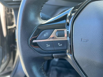 Photo 19 du bon plan PEUGEOT 2008 1.2 PureTech 130ch S&S Allure Business occasion à 13980 €