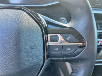 Photo 20 du bon plan PEUGEOT 2008 1.2 PureTech 130ch S&S Allure Business occasion à 13980 €