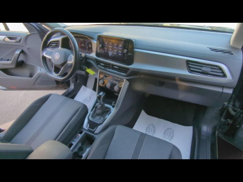 Photo 12 du bon plan VOLKSWAGEN T-Roc 1.5 TSI EVO 150ch Life DSG7 occasion à 22870 €