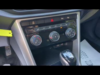 Photo 14 du bon plan VOLKSWAGEN T-Roc 1.5 TSI EVO 150ch Life DSG7 occasion à 22870 €
