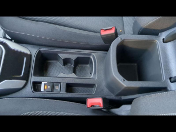 Photo 16 du bon plan VOLKSWAGEN T-Roc 1.5 TSI EVO 150ch Life DSG7 occasion à 22870 €