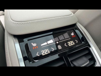 Photo 23 du bon plan VOLVO XC90 T8 AWD 310 + 145ch Ultra Style Dark Geartronic occasion à 104890 €