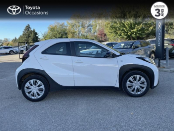Photo 17 du bon plan TOYOTA Aygo X 1.0 VVT-i 72ch Dynamic S-CVT occasion à 15990 €