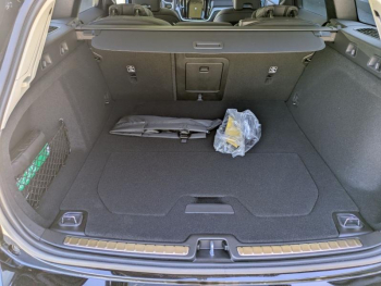 Photo 12 du bon plan VOLVO V60 B4 197ch Plus Style Dark DCT 7 occasion à 51890 €