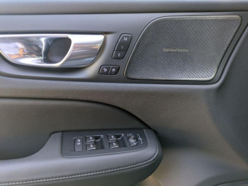 Photo 19 du bon plan VOLVO V60 B4 197ch Plus Style Dark DCT 7 occasion à 51890 €