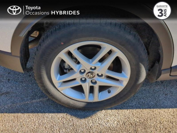 Photo 16 du bon plan TOYOTA C-HR 1.8 Hybride 122ch Dynamic E-CVT occasion à 22200 €