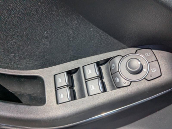 Photo 7 du bon plan FORD Puma 1.0 EcoBoost 125ch S&S mHEV Titanium Powershift occasion à 20895 €