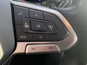 Photo 14 du bon plan VOLKSWAGEN T-Roc 1.5 TSI EVO 150ch Life Plus DSG7 occasion à 26990 €