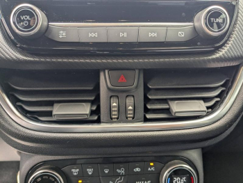 Photo 14 du bon plan FORD Puma 1.0 EcoBoost 155ch mHEV ST-Line X occasion à 17995 €