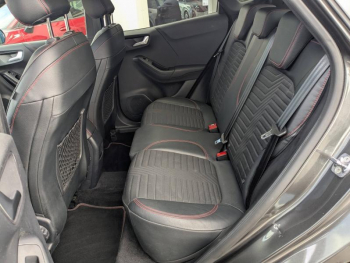 Photo 24 du bon plan FORD Puma 1.0 EcoBoost 155ch mHEV ST-Line X occasion à 17995 €