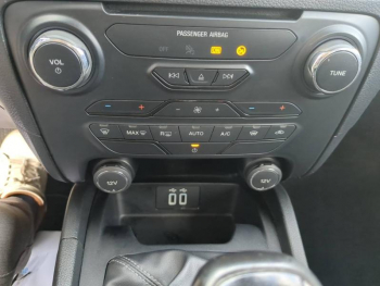 Photo 20 du bon plan FORD Ranger VUL 2.0 TDCi 170ch Super Cab XLT occasion à 31188 €