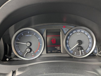 Photo 6 du bon plan TOYOTA Auris 100 VVT-i Dynamic occasion à 11995 €