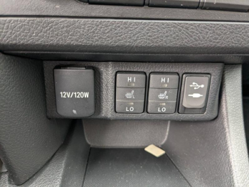 Photo 11 du bon plan TOYOTA Auris 100 VVT-i Dynamic occasion à 11995 €