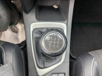 Photo 12 du bon plan TOYOTA Auris 100 VVT-i Dynamic occasion à 11995 €