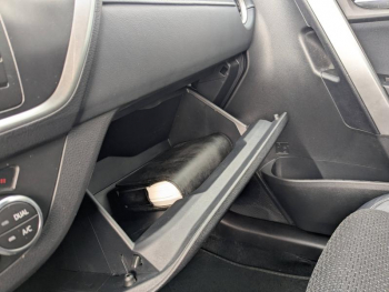 Photo 13 du bon plan TOYOTA Auris 100 VVT-i Dynamic occasion à 11995 €