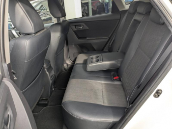 Photo 18 du bon plan TOYOTA Auris 100 VVT-i Dynamic occasion à 11995 €