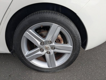 Photo 24 du bon plan TOYOTA Auris 100 VVT-i Dynamic occasion à 11995 €