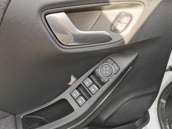 Photo 7 du bon plan FORD Puma 1.0 Flexifuel 125ch S&S mHEV Titanium occasion à 19990 €