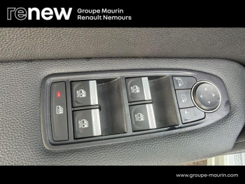 Photo 14 du bon plan RENAULT Captur 1.6 E-Tech hybride rechargeable 160ch Initiale Paris -21 occasion à 19400 €