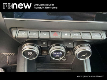 Photo 17 du bon plan RENAULT Captur 1.6 E-Tech hybride rechargeable 160ch Initiale Paris -21 occasion à 19400 €