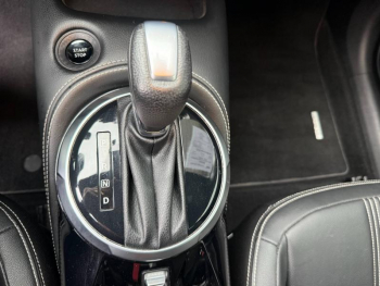 Photo 33 du bon plan NISSAN Juke 1.6 Hybrid 143ch PremiÃ¨re Edition 2022.5 occasion à 23500 €