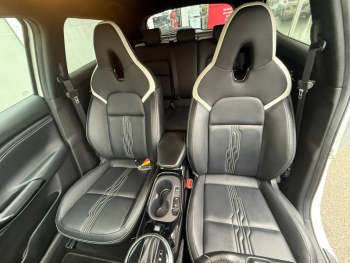 Photo 37 du bon plan NISSAN Juke 1.6 Hybrid 143ch PremiÃ¨re Edition 2022.5 occasion à 23500 €