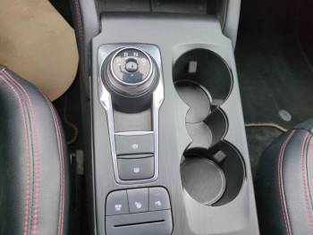 Photo 11 du bon plan FORD Kuga 2.5 Duratec 190ch FHEV E85 ST-Line X BVA occasion à 23850 €