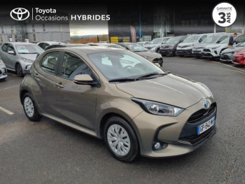 Photo 19 du bon plan TOYOTA Yaris 116h Dynamic Business 5p + Programme Beyond Zero Academy MY22 occasion à 17990 €
