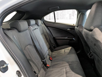 Photo 10 du bon plan LEXUS UX 250h 2WD Pack MY21 occasion à 24990 €