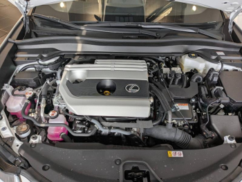 Photo 18 du bon plan LEXUS UX 250h 2WD Pack MY21 occasion à 24990 €