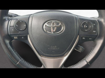 Photo 20 du bon plan TOYOTA RAV4 143 D-4D Dynamic 2WD occasion à 13390 €