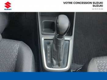 Photo 12 du bon plan SUZUKI Swift 1.2 Dualjet Hybrid 83ch Pack Auto occasion à 17990 €