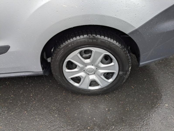 Photo 10 du bon plan FORD Transit Courier VUL 1.5 TDCI 100ch Stop&Start Trend occasion à 16290 €