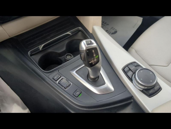 Photo 19 du bon plan BMW Série 3 Touring 320dA xDrive 190ch Executive occasion à 16900 €