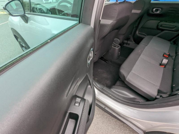 Photo 14 du bon plan CITROEN C3 Aircross PureTech 110ch S&S Shine E6.d occasion à 12990 €