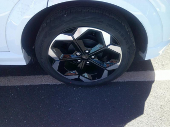 Photo 18 du bon plan FORD Puma 1.0 EcoBoost Hybrid 125ch ST-Line X S&S occasion à 24900 €