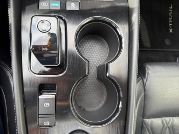 Photo 28 du bon plan NISSAN X-Trail e-4orce 213ch Tekna+ occasion à 32500 €