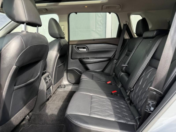 Photo 32 du bon plan NISSAN X-Trail e-4orce 213ch Tekna+ occasion à 32500 €