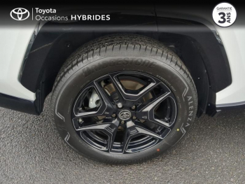 Photo 16 du bon plan TOYOTA RAV4 2.5 Hybride 222ch GR Sport AWD-i MY23 occasion à 44480 €