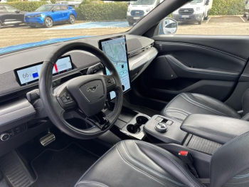 Photo 9 du bon plan FORD Mustang Mach-E 351ch Extended Range 99kWh AWD 9cv occasion à 28990 €