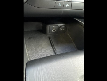 Photo 17 du bon plan FORD Kuga 2.5 Duratec 190ch FHEV E85 ST-Line X BVA occasion à 33790 €