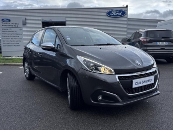 Photo 3 du bon plan PEUGEOT 208 1.2 PureTech 82ch E6.c Signature 5p DISTRIBUTION FAITE EN OCT2025 CHEZ PEUGEOT occasion à 9490 €