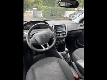 Photo 7 du bon plan PEUGEOT 208 1.2 PureTech 82ch E6.c Signature 5p DISTRIBUTION FAITE EN OCT2025 CHEZ PEUGEOT occasion à 9490 €