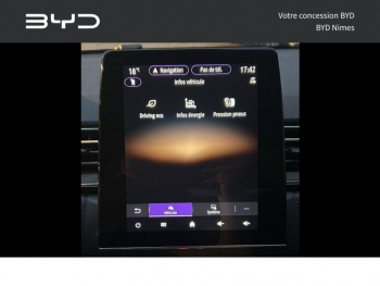 Photo 28 du bon plan RENAULT Captur 1.6 E-Tech hybride 145ch Engineered occasion à 20990 €